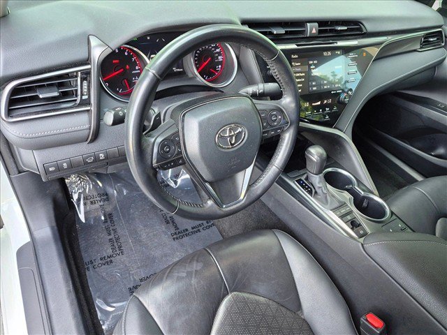 Used 2020 Toyota Camry XSE FWD image 9