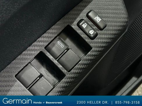 Used 2014 Toyota RAV4 XLE image 21