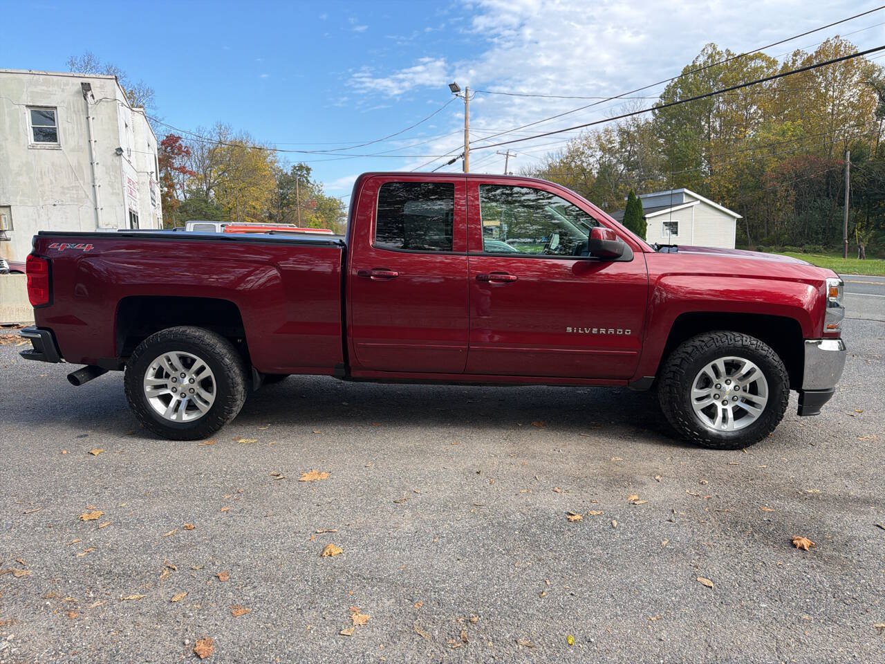 Used 2017 Chevrolet Silverado 1500 LT w/ All Star Edition AWD/4WD image 10