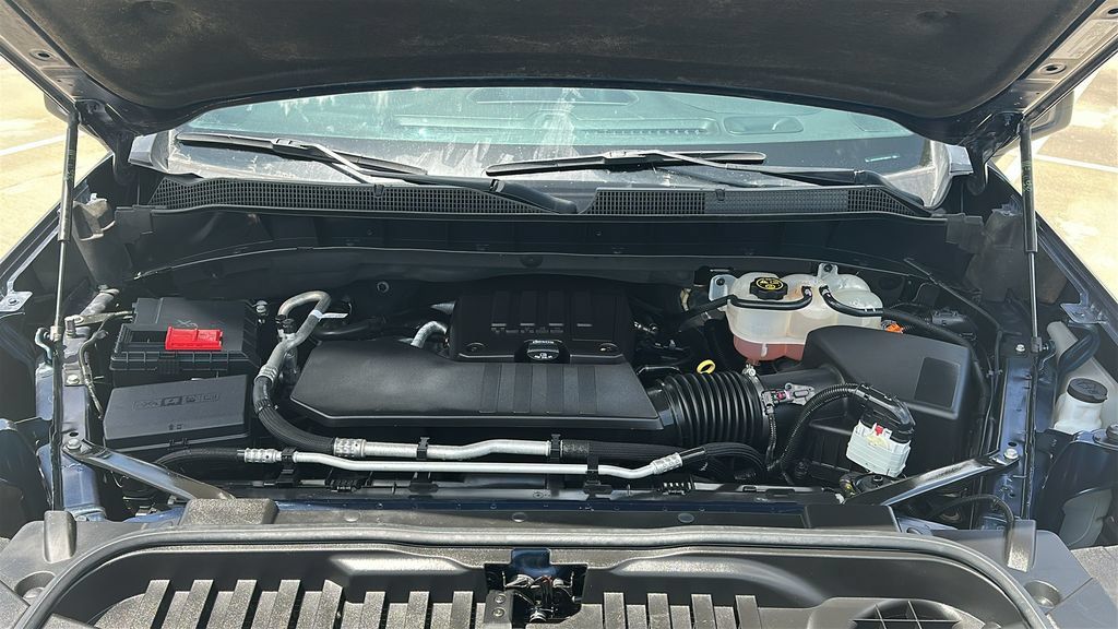 Used 2023 Chevrolet Silverado 1500 Custom RWD image 3