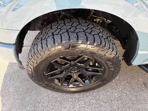 Used 2023 Ford F150 4x4 SuperCrew image 14