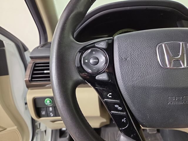 Used 2017 Honda Accord EX-L image 21