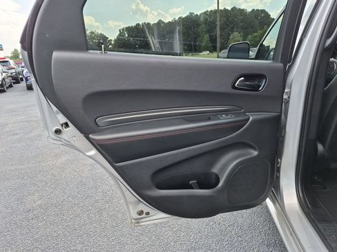 Used 2025 Dodge Durango GT RWD image 29