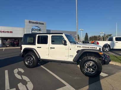 New 2026 Jeep Wrangler Unlimited Rubicon w/ Steel Bumper Group