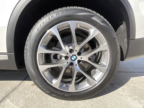 New 2026 BMW X5 sDrive40i w/ Premium Package image 7