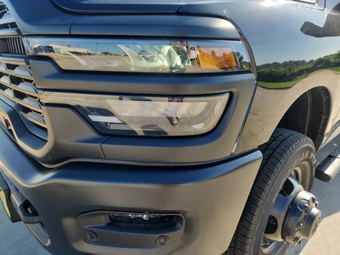 New 2026 RAM 3500 Tradesman AWD/4WD image 9