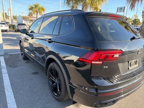 Certified 2023 Volkswagen Tiguan SE R-Line image 11