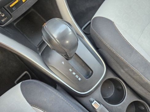 Used 2018 Chevrolet Trax LS FWD image 23