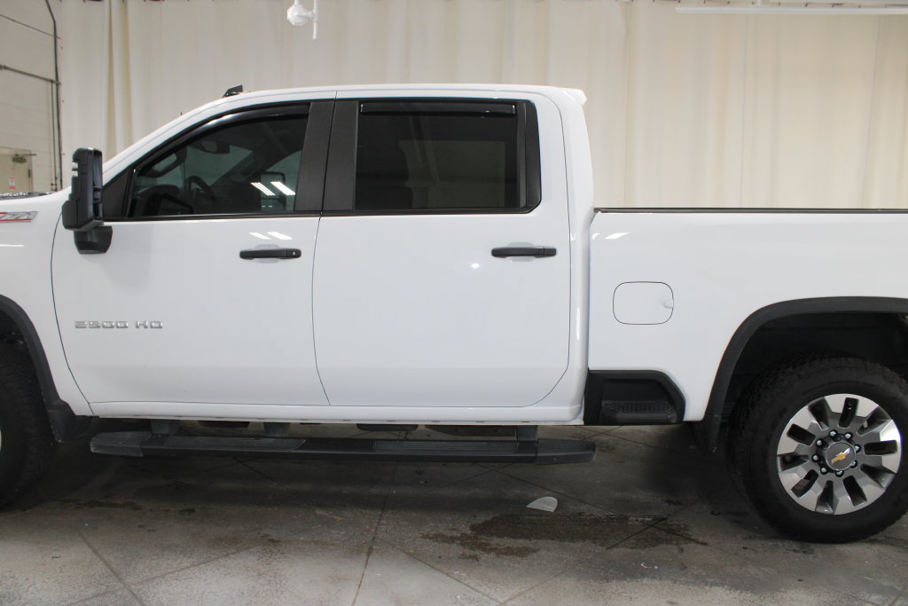 Used 2025 Chevrolet Silverado 2500 Custom w/ Custom Value Package AWD/4WD image 4