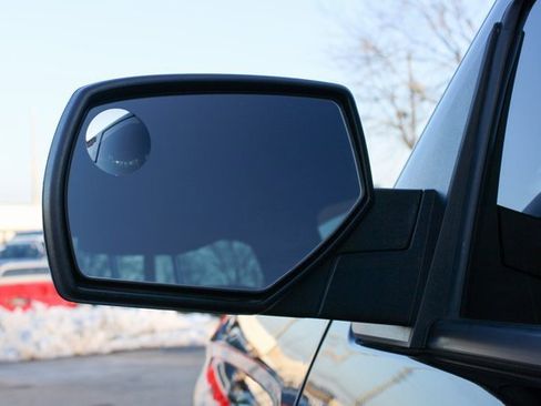 Used 2018 Chevrolet Silverado 1500 LT w/ All Star Edition image 8