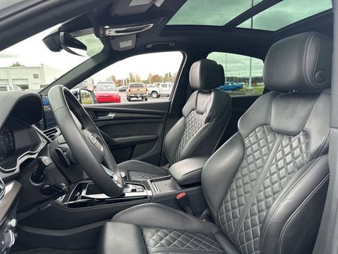 Used 2023 Audi SQ5 Prestige w/ Prestige Package image 26
