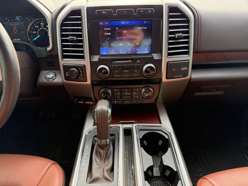 Used 2020 Ford F150 King Ranch w/ Equipment Group 601A Luxury AWD/4WD image 11