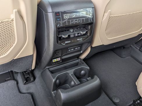 New 2026 Jeep Grand Cherokee L Limited image 18