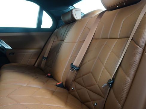 New 2026 BMW i7 xDrive60 w/ Executive Package AWD/4WD image 16