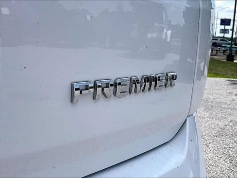 Used 2019 Chevrolet Traverse Premier AWD/4WD image 9