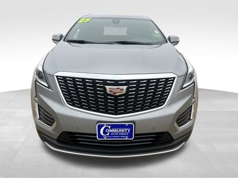 Used 2025 Cadillac XT5 Premium Luxury image 3