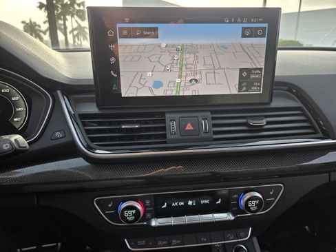 Used 2025 Audi SQ5 Premium Plus w/ Premium Plus Package image 23