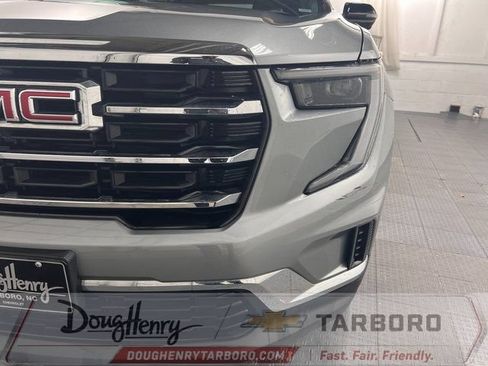 Used 2025 GMC Acadia Elevation FWD image 13