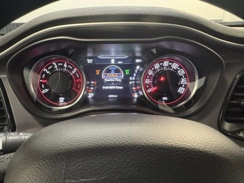 Used 2022 Dodge Challenger R/T image 9