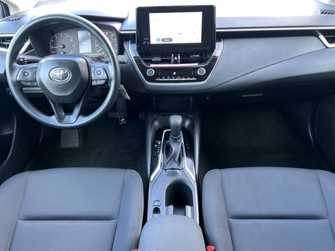 Certified 2025 Toyota Corolla LE image 15