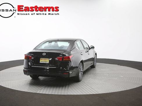 Used 2023 Nissan Altima 2.5 SV FWD image 38