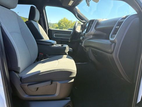 Used 2022 RAM 2500 Big Horn AWD/4WD image 25