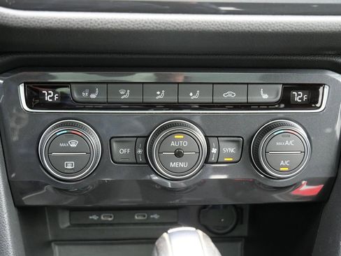 Used 2021 Volkswagen Tiguan SEL Premium R-Line AWD/4WD image 16