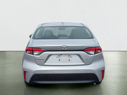 Used 2024 Toyota Corolla LE FWD image 5