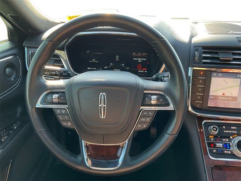 Used 2020 Lincoln Continental Reserve image 16