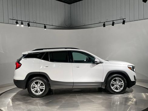 Used 2020 GMC Terrain SLE w/ Driver Convenience Package FWD image 10