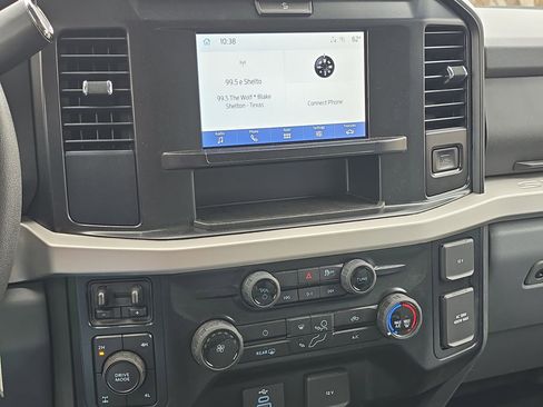 Used 2026 Ford F250 XLT w/ FX4 Off-Road Package image 16