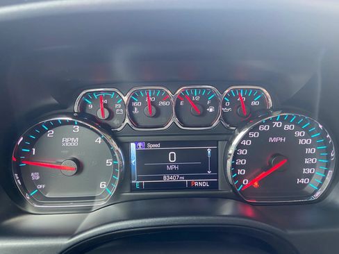 Used 2018 Chevrolet Silverado 1500 LT w/ LT Eassist Package RWD image 12