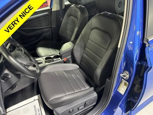 Used 2024 Volkswagen Jetta SE FWD image 14