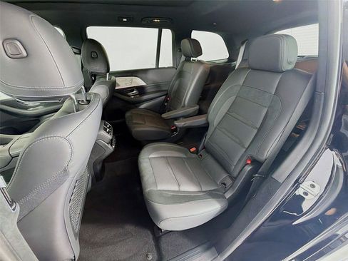 Used 2024 Mercedes-Benz GLS 63 AMG 4MATIC image 19