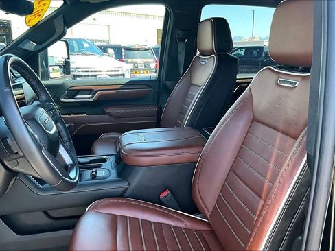 Used 2024 GMC Sierra 3500 Denali Ultimate AWD/4WD image 26