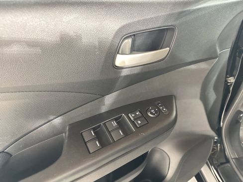 Used 2015 Honda CR-V LX image 16