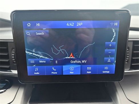 Used 2022 Ford Explorer XLT w/ Equipment Group 202A image 17