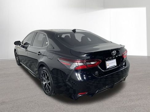 Used 2024 Toyota Camry SE image 36