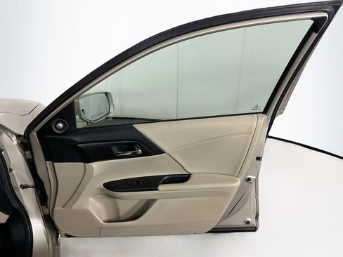 Used 2013 Honda Accord EX-L image 30