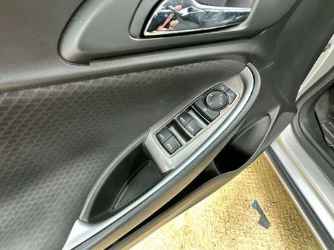Used 2020 Chevrolet Malibu LS FWD image 8