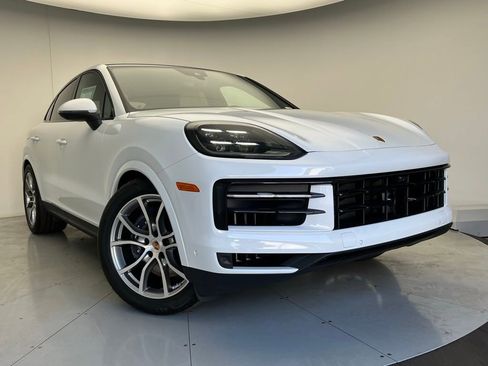 Used 2026 Porsche Cayenne Coupe AWD/4WD image 24