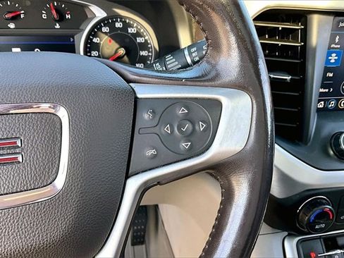 Used 2022 GMC Acadia SLT w/ Preferred Package image 11