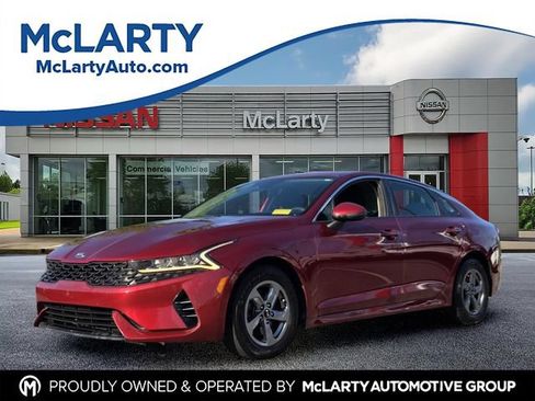 Used 2021 Kia K5 LXS FWD image 1