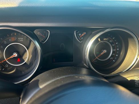 Used 2020 Jeep Wrangler Unlimited Sport S image 11