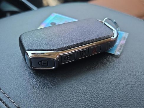 Certified 2023 Kia Sorento SX Prestige image 33