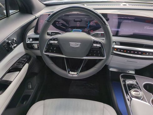 New 2026 Cadillac Lyriq Luxury image 15