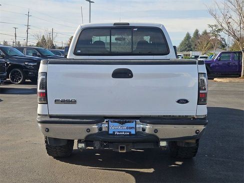 Used 2006 Ford F250 Lariat image 5