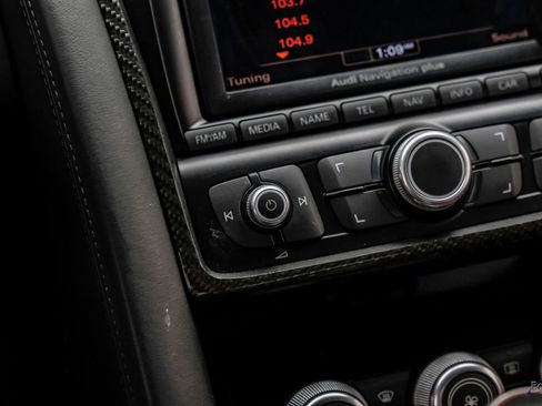 Used 2010 Audi R8 V10 image 79