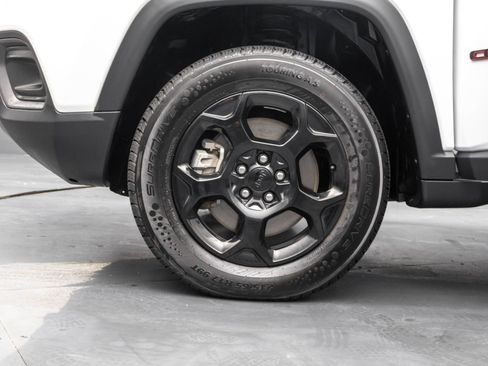 Used 2023 Jeep Compass Trailhawk image 43