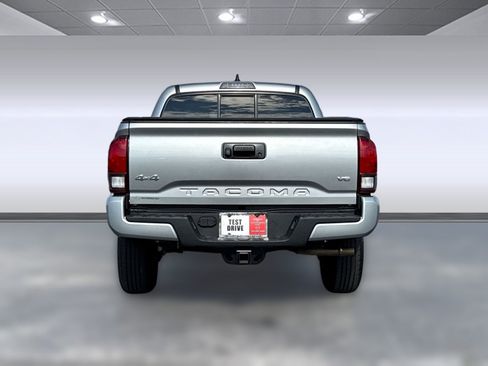 Used 2023 Toyota Tacoma SR image 9